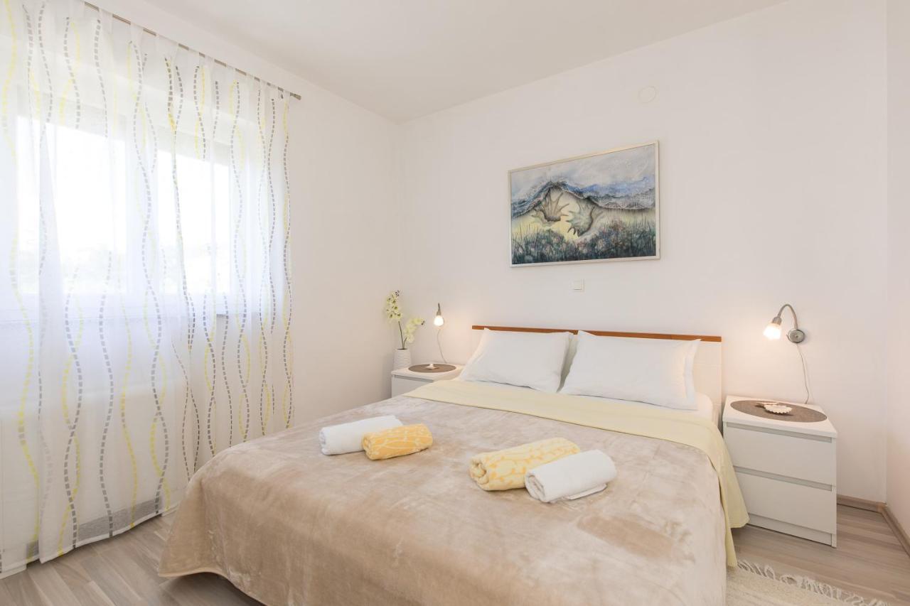Apartmani Alma プナト エクステリア 写真